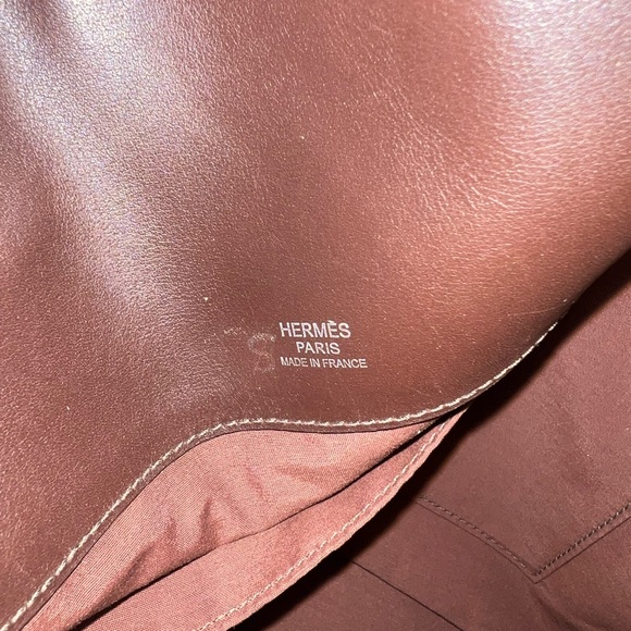 Hermes Tan and Black Satchel - Picture 3 of 10